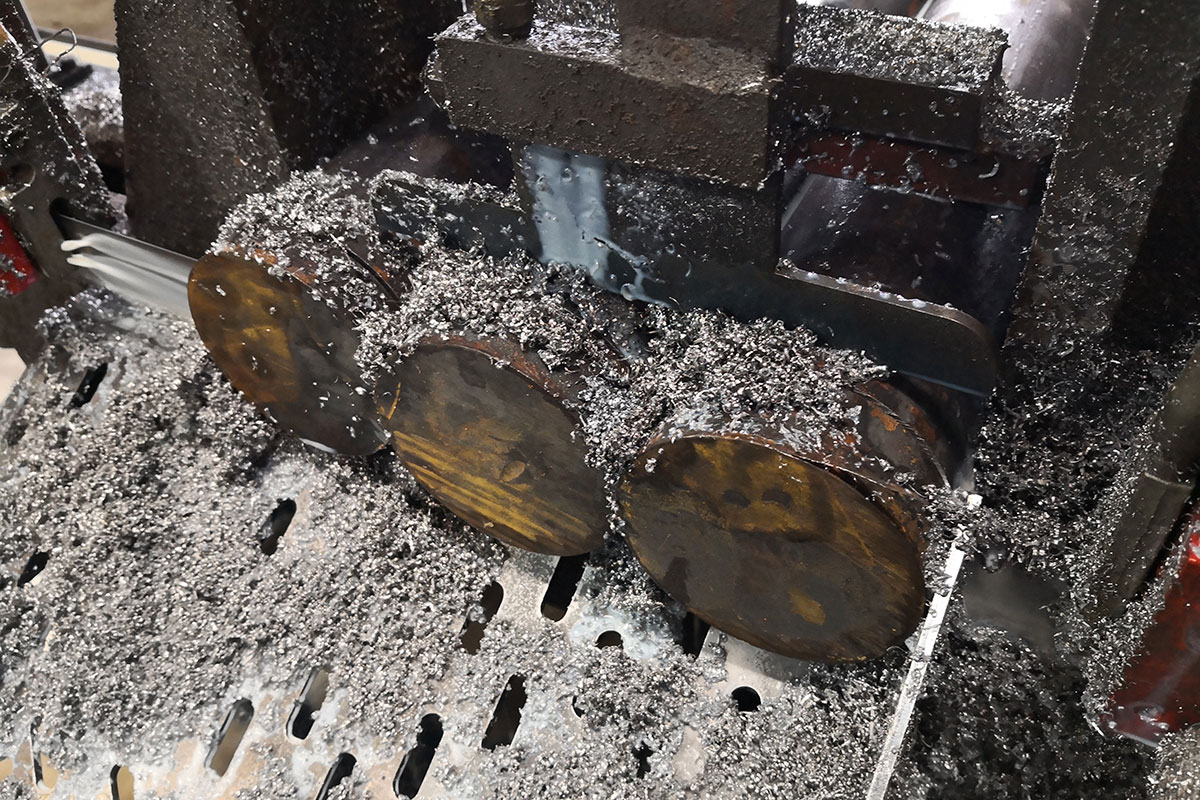 High quality saw blade for cutting 20Cr