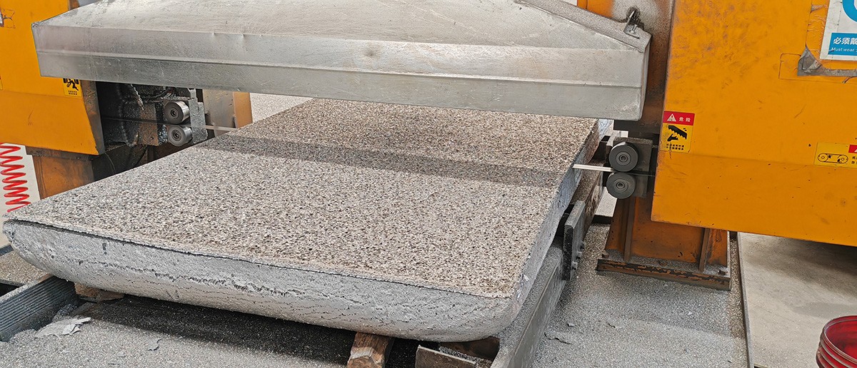 YOUJUKCOM-LM Alloy saw blade – Sawing foamed aluminum at high speed